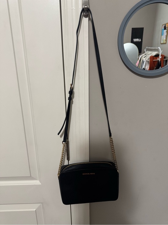 Michael Kors Handbags - Michael Kors Black Crossbody Bag with Gold Chain Accent